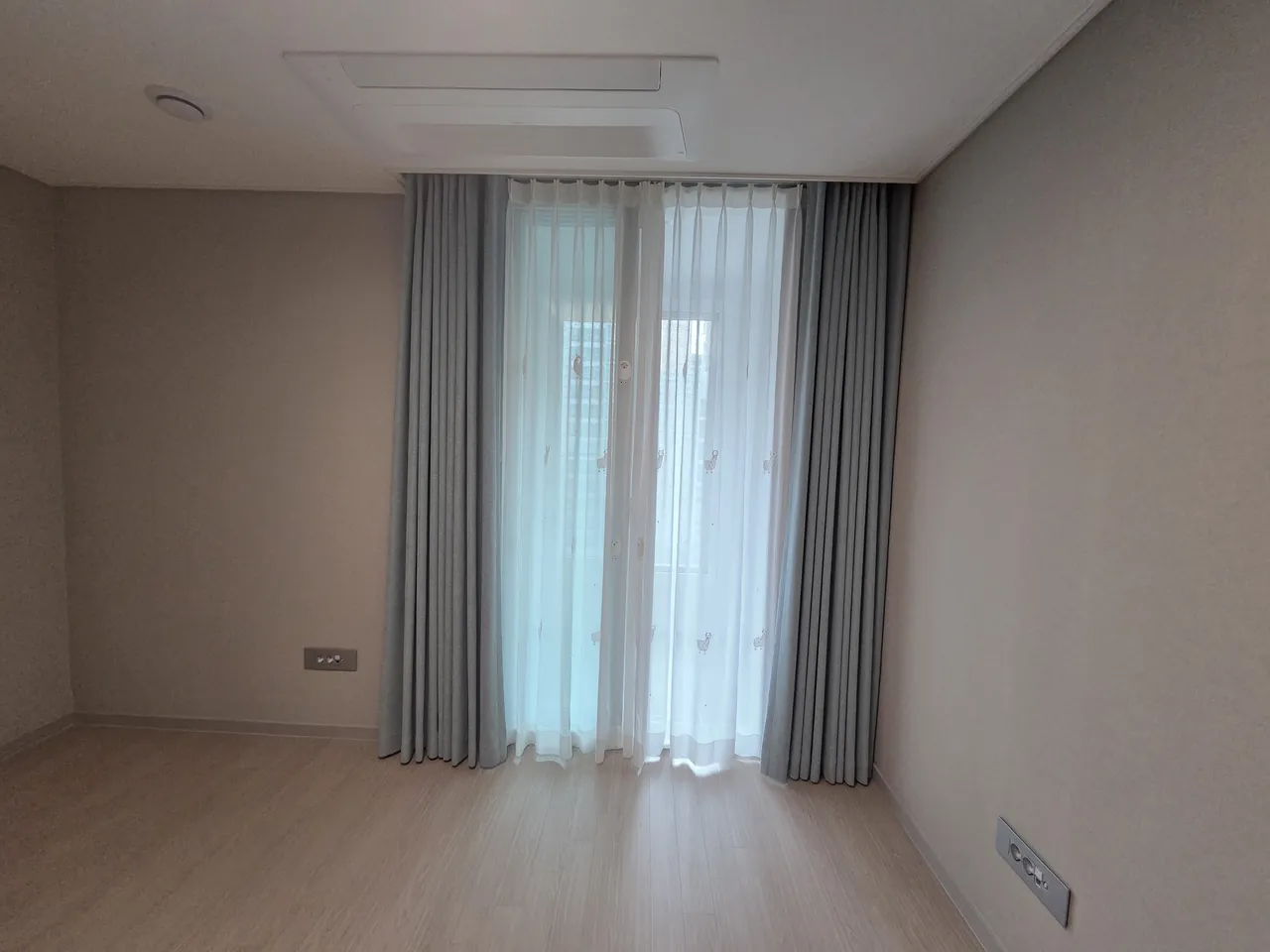 청덕동 허니콤 쉐이드